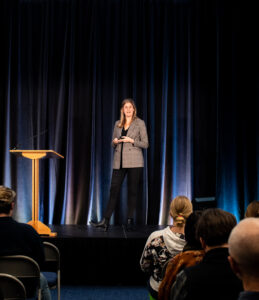 Dr. Leonie Jacobs shares research findings on agroforestry chicken wellness at RAA's Poultry Convergence