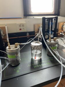 Testing dynamic headspace VOC extraction methods under controlled conditions.