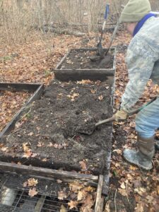 removing soil from air prune beds is super easy